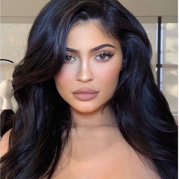 [BUNDLE] ANASTASIA BEVERLY HILLS Matte Lip Kit + Concealer + Bronzing Powder - Picture 5 of 16